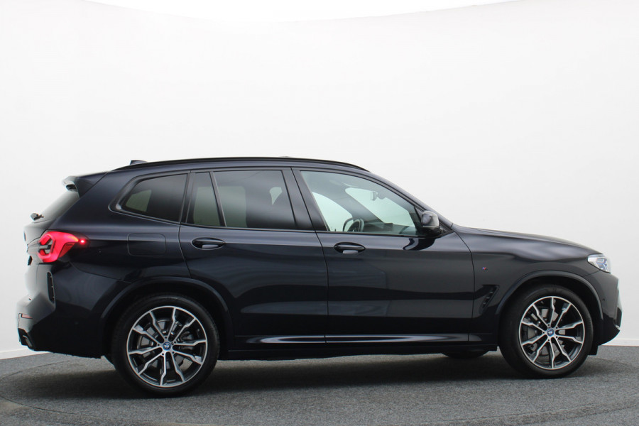 BMW X3 xDrive30e High Executive M-pakket Laser, Panoramadak, Leer, 360° Camera, Apple CarPlay, Head-Up, 20''