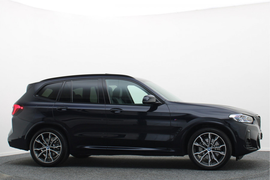 BMW X3 xDrive30e High Executive M-pakket Laser, Panoramadak, Leer, 360° Camera, Apple CarPlay, Head-Up, 20''