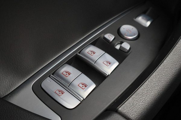 BMW X3 xDrive30e High Executive M-pakket Laser, Panoramadak, Leer, 360° Camera, Apple CarPlay, Head-Up, 20''