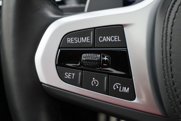 BMW X3 xDrive30e High Executive M-pakket Laser, Panoramadak, Leer, 360° Camera, Apple CarPlay, Head-Up, 20''