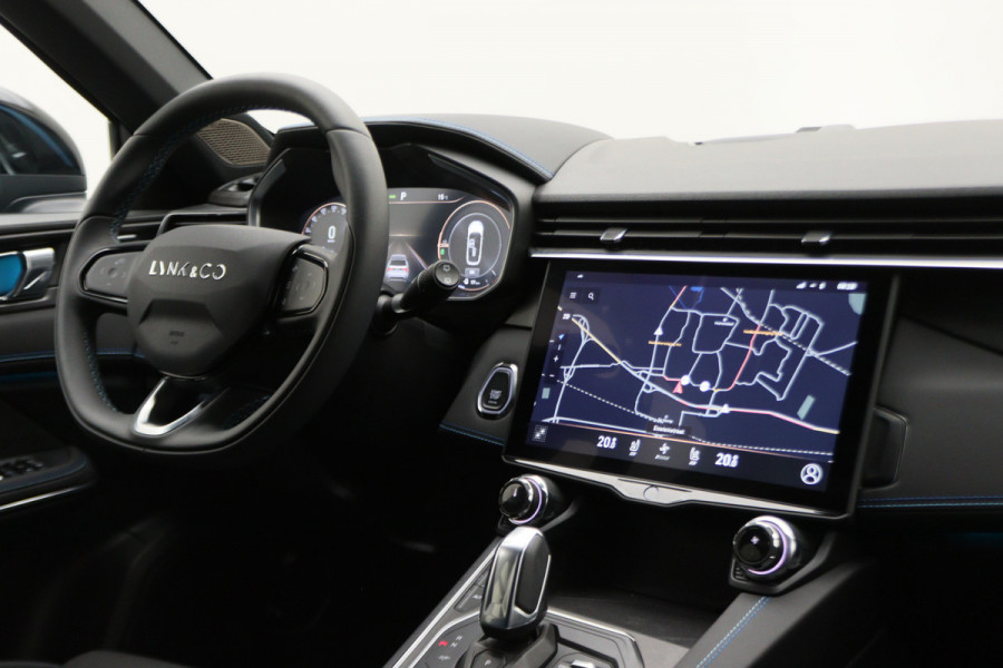 Lynk & Co 01 1.5 Plug-in Hybrid 360° Camera, Panoramadak, Zwarte hemel, ACC, Apple Carplay, DAB, 20''