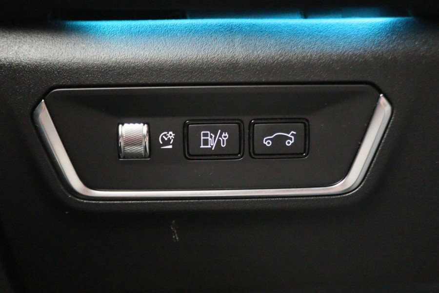 Lynk & Co 01 1.5 Plug-in Hybrid 360° Camera, Panoramadak, Zwarte hemel, ACC, Apple Carplay, DAB, 20''