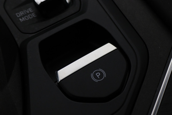 Lynk & Co 01 1.5 Plug-in Hybrid 360° Camera, Panoramadak, Zwarte hemel, ACC, Apple Carplay, DAB, 20''