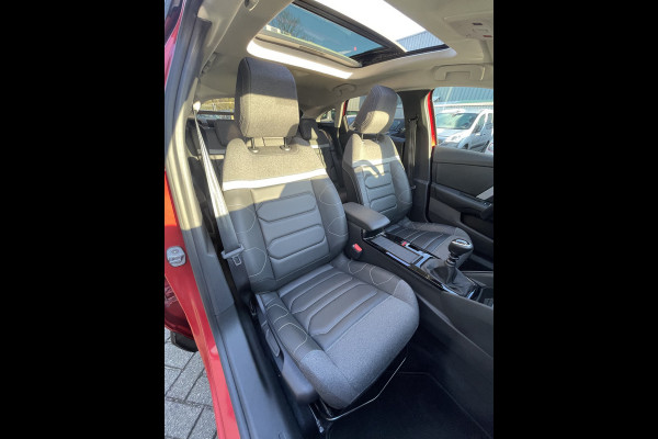 Citroën C4 130pk Shine (Elektrisch Schuifdak - Camera - Keyless Entry - Pack Hifi - Leder - Parkeersensoren V+A - LED - Head up)