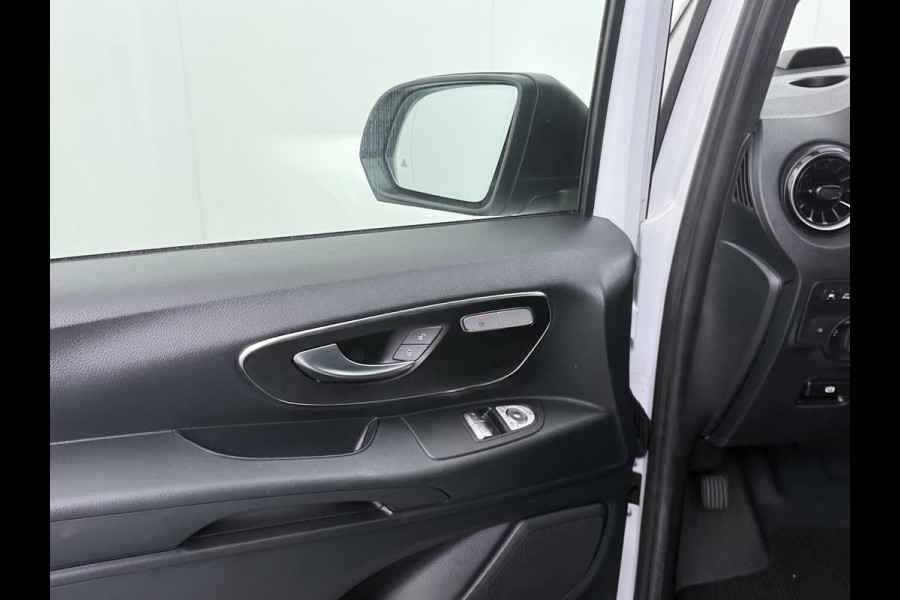 Mercedes-Benz Vito 116CDI Automaat Trekhaak Navi Ecc Cruise Control Euro 6 Camera Bluetooth Sortimo Kasten Stoelverwarming Cruise Control Pdc Lane  Betonplex Vloer Schuifdeur Achterdeuren Licht-/regensensor Zijwind assistent 1e Eigenaar 2.500KG Trekgewicht