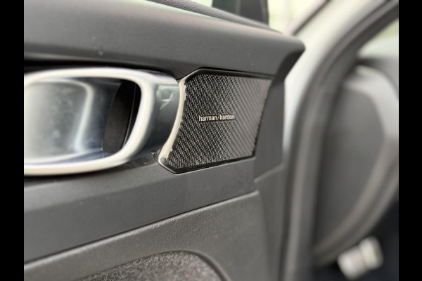 Volvo XC40 1.5 T4 210PK Recharge R-Design |Pano|H/K|Winterpakket|360Cam|Trekhaak