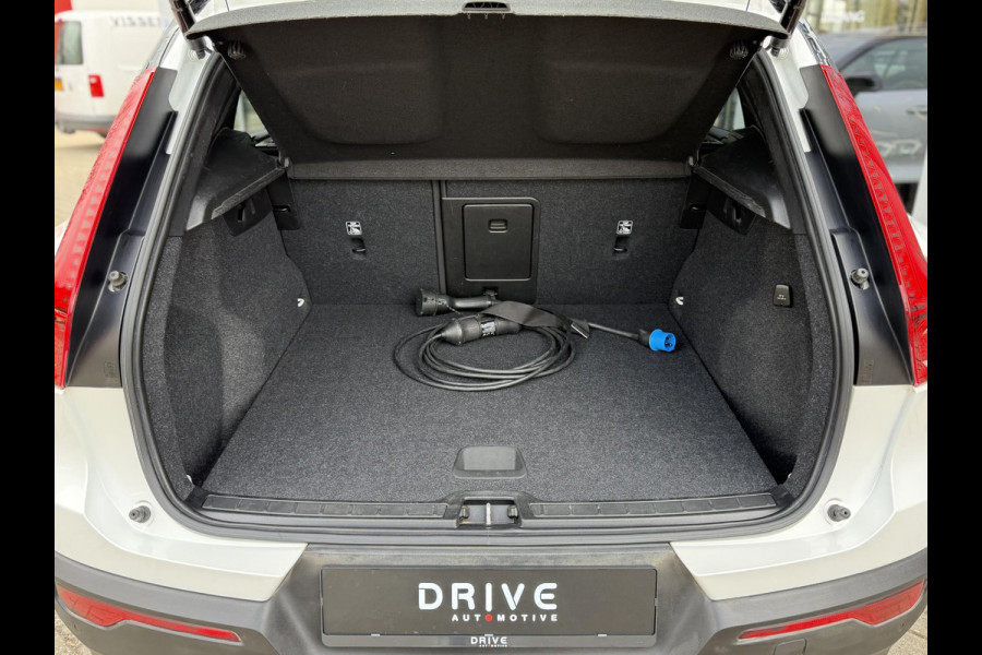 Volvo XC40 1.5 T4 210PK Recharge R-Design |Pano|H/K|Winterpakket|360Cam|Trekhaak