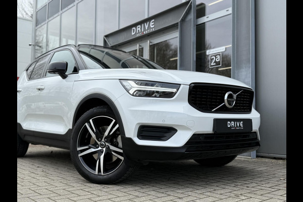 Volvo XC40 1.5 T4 210PK Recharge R-Design |Pano|H/K|Winterpakket|360Cam|Trekhaak