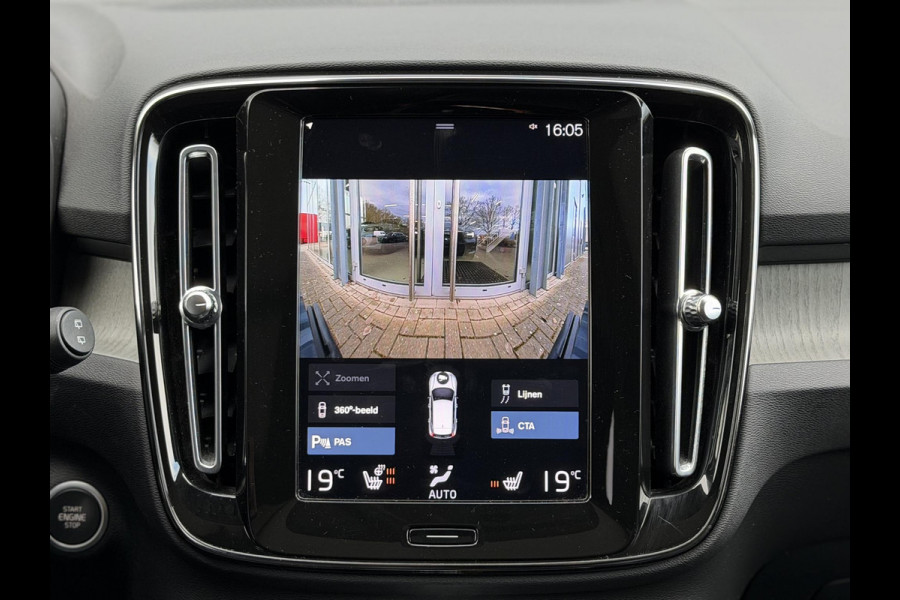 Volvo XC40 1.5 T5 Recharge Inscription |Pano|H/K|360CAM|Leer|Memory|PilotAssist|Trekhaak|Thunder Grey
