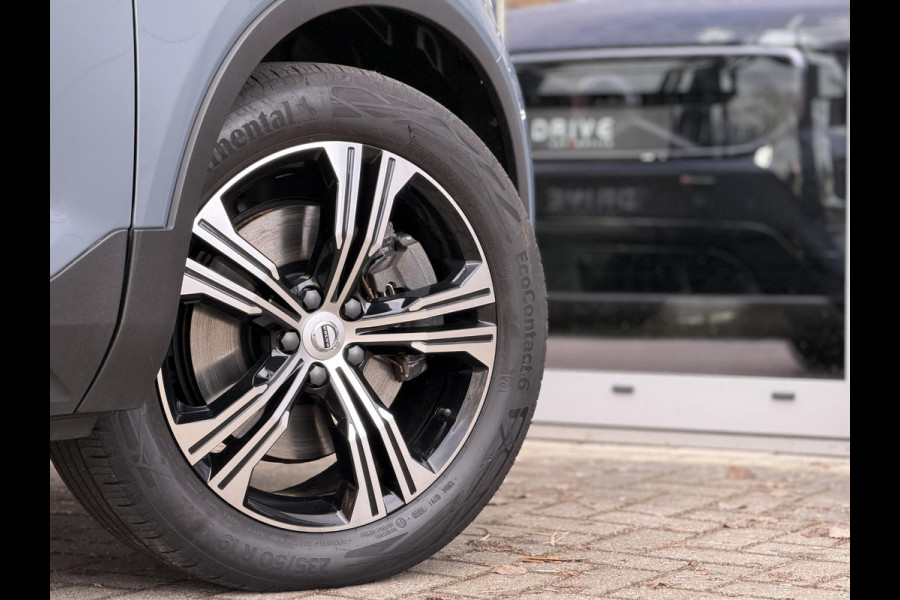 Volvo XC40 1.5 T5 Recharge Inscription |Pano|H/K|360CAM|Leer|Memory|PilotAssist|Trekhaak|Thunder Grey