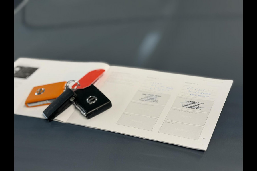 Volvo XC40 1.5 T5 Recharge Inscription |Pano|H/K|360CAM|Leer|Memory|PilotAssist|Trekhaak|Thunder Grey