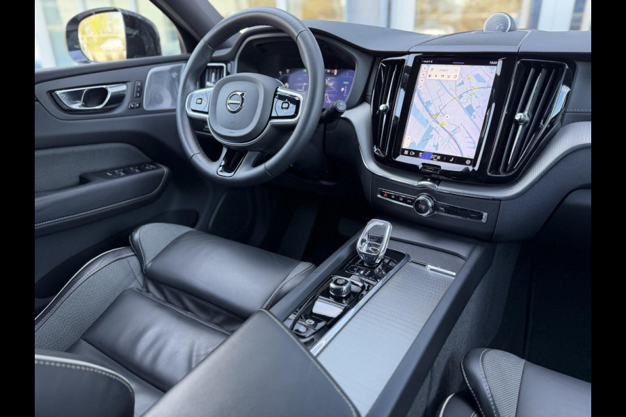 Volvo XC60 2.0 T8 Plug-in hybrid AWD 455PK Ultimate Dark Long Range|Pano|Luchtvering|Bowers & Wilkins|21"|