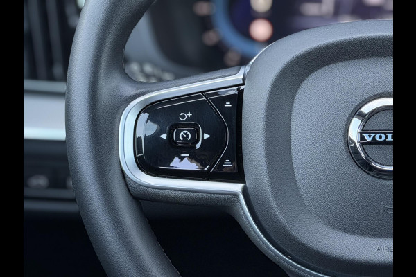 Volvo XC60 2.0 T8 Plug-in hybrid AWD 455PK Ultimate Dark Long Range|Pano|Luchtvering|Bowers & Wilkins|21"|