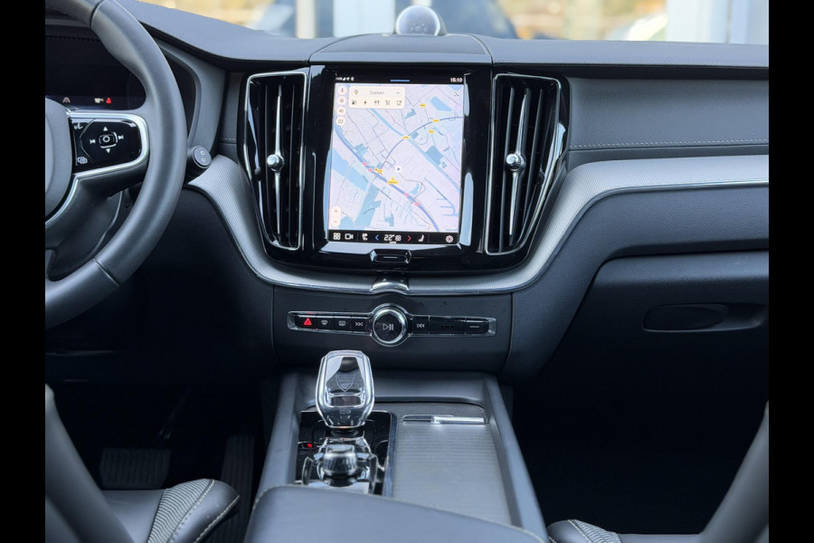 Volvo XC60 2.0 T8 Plug-in hybrid AWD 455PK Ultimate Dark Long Range|Pano|Luchtvering|Bowers & Wilkins|21"|