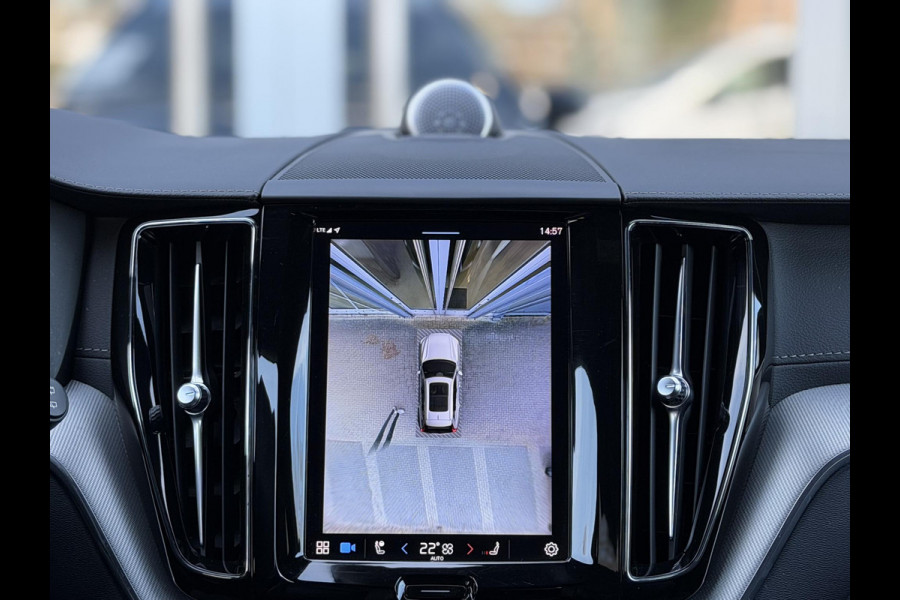 Volvo XC60 2.0 T8 Plug-in hybrid AWD 455PK Ultimate Dark Long Range|Pano|Luchtvering|Bowers & Wilkins|21"|