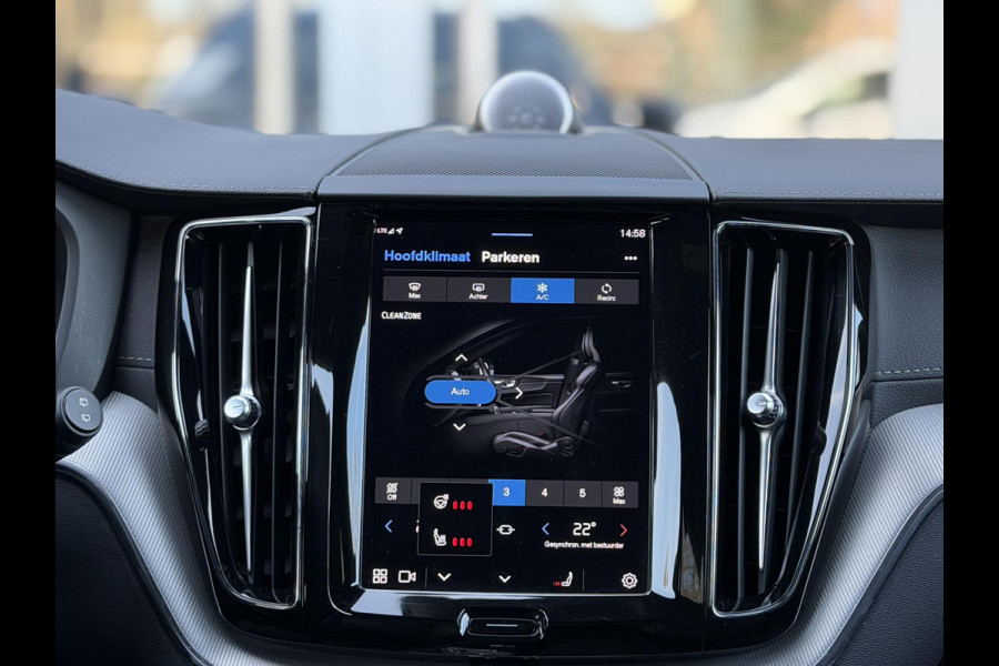 Volvo XC60 2.0 T8 Plug-in hybrid AWD 455PK Ultimate Dark Long Range|Pano|Luchtvering|Bowers & Wilkins|21"|