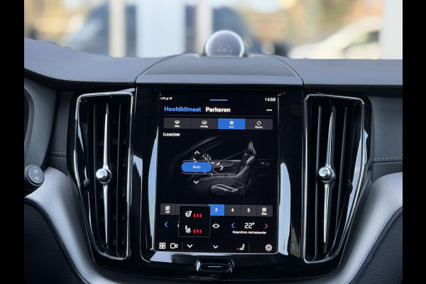 Volvo XC60 2.0 T8 Plug-in hybrid AWD 455PK Ultimate Dark Long Range|Pano|Luchtvering|Bowers & Wilkins|21"|
