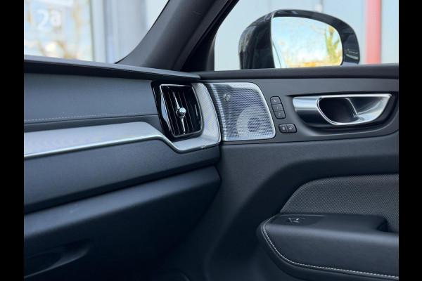 Volvo XC60 2.0 T8 Plug-in hybrid AWD 455PK Ultimate Dark Long Range|Pano|Luchtvering|Bowers & Wilkins|21"|