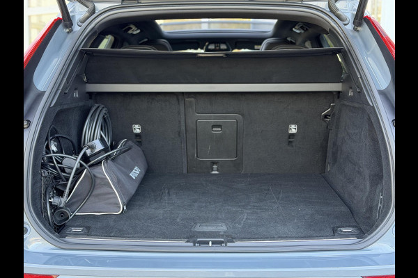 Volvo XC60 2.0 T8 Plug-in hybrid AWD 455PK Ultimate Dark Long Range|Pano|Luchtvering|Bowers & Wilkins|21"|
