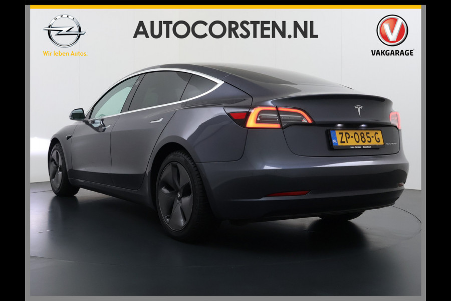 Tesla Model 3 Long Range AWD 75kWh AutoPilot Leder Panoramadak Adaptive-Cruise Camera's Elektr.-Stuur+Stoelen+Spiegels+Geheugen+Easy-Entry+Ver SOH 87% Navi LED DAB Voorverwarmen interieur Keyless One-Pedal-Drive 4WD Origineel Nederlandse Auto