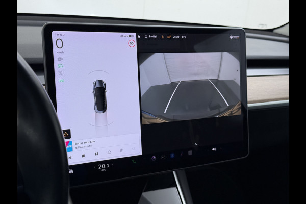 Tesla Model 3 Long Range AWD 75kWh AutoPilot Leder Panoramadak Adaptive-Cruise Camera's Elektr.-Stuur+Stoelen+Spiegels+Geheugen+Easy-Entry+Ver SOH 87% Navi LED DAB Voorverwarmen interieur Keyless One-Pedal-Drive 4WD Origineel Nederlandse Auto
