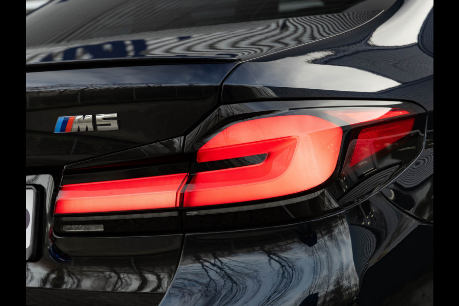 BMW 5 Serie M5 - Full-Option - Carbon Brakes - Bowers & Wilkins - Individual ''Azurit Black''