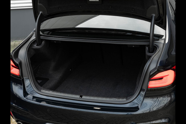 BMW 5 Serie M5 - Full-Option - Carbon Brakes - Bowers & Wilkins - Individual ''Azurit Black''