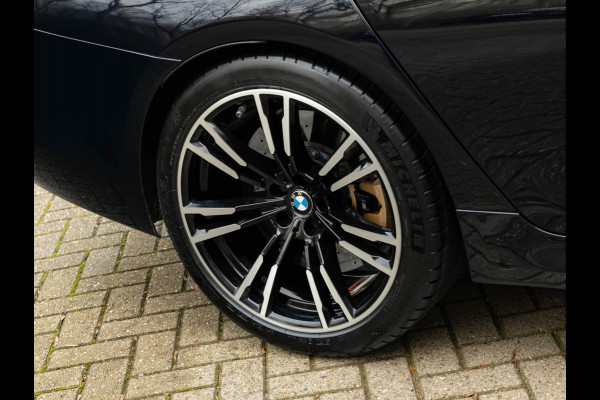 BMW 5 Serie M5 - Full-Option - Carbon Brakes - Bowers & Wilkins - Individual ''Azurit Black''