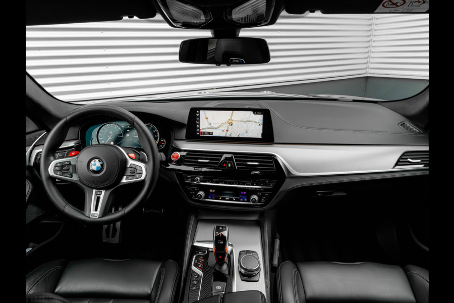 BMW 5 Serie M5 - Full-Option - Carbon Brakes - Bowers & Wilkins - Individual ''Azurit Black''