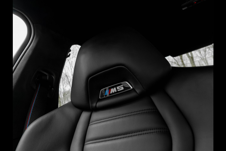 BMW 5 Serie M5 - Full-Option - Carbon Brakes - Bowers & Wilkins - Individual ''Azurit Black''