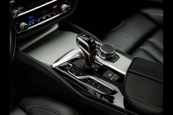 BMW 5 Serie M5 - Full-Option - Carbon Brakes - Bowers & Wilkins - Individual ''Azurit Black''