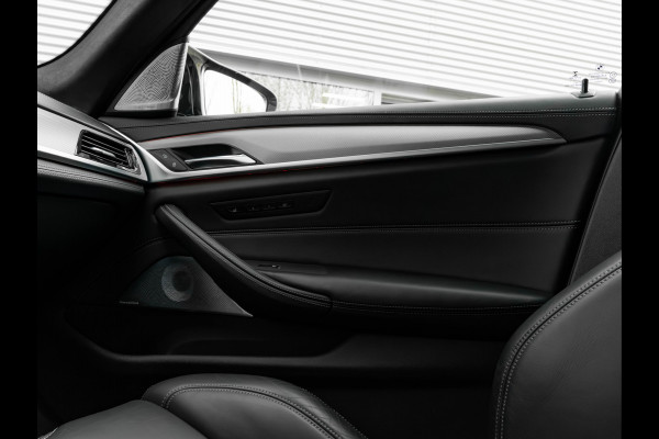 BMW 5 Serie M5 - Full-Option - Carbon Brakes - Bowers & Wilkins - Individual ''Azurit Black''