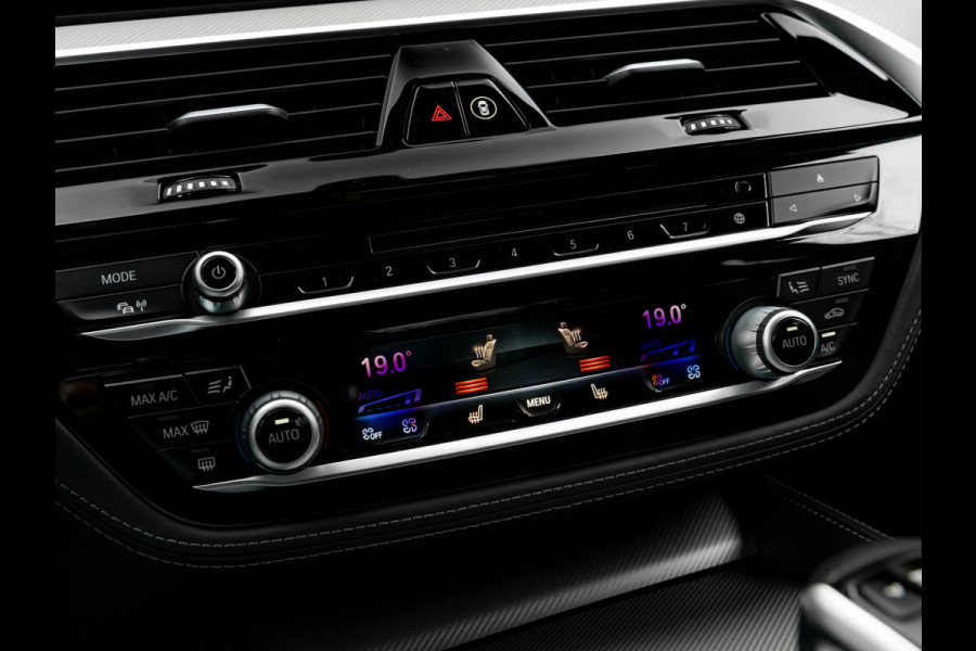 BMW 5 Serie M5 - Full-Option - Carbon Brakes - Bowers & Wilkins - Individual ''Azurit Black''