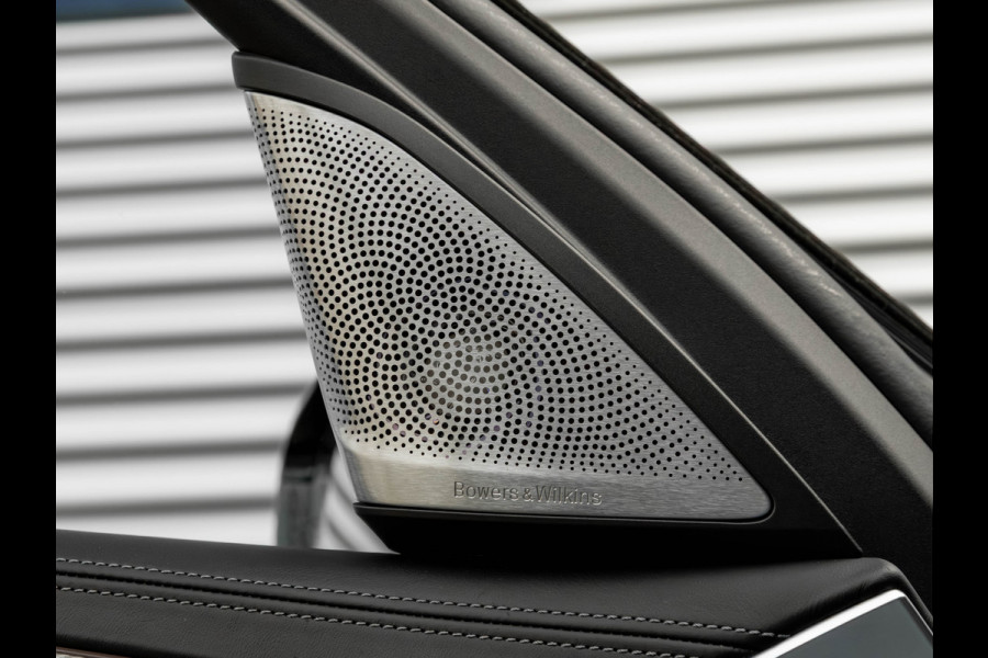 BMW 5 Serie M5 - Full-Option - Carbon Brakes - Bowers & Wilkins - Individual ''Azurit Black''