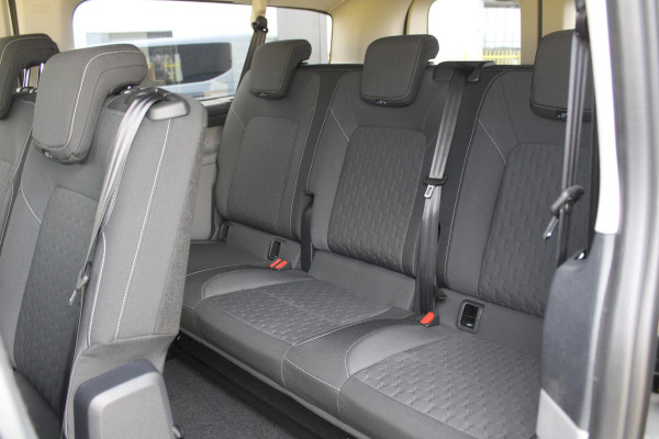 Ford Transit Custom 340 2.5 PHEV L2H1 Limited 233pk |  Kombi | Incl. BTW/BPM | Dubbele zijschuifdeur | Privacy Glass | Inklapbare trekhaak | 17 inch lichtmetalen velgen | Driver Assistance Pack Premium | Verwarmbaar stuurwiel