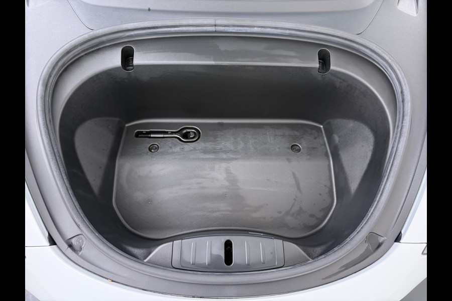 Tesla Model 3 SR+ 325PK LFP-Accu AutoPilot Leer Pano-Dak Adaptive Cruise Lmv 18" Camera's Elektr.-Stuur+Stoelen+Spiegels+Geheugen+Easy-Entry+V SOH 88% Ecc Navi Led DAB Voorverwarmen interieur via App Keyless One-Pedal-Drive Origineel Nederlandse Auto Fabrieksgarantie op Accu en Motor tot 11-12-2028/160.000km LFP accu dus 100% opladen!