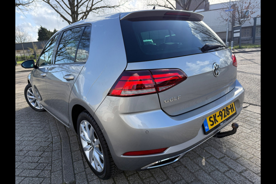 Volkswagen Golf 1.0 TSI 2018 DSG HIGH-LINE LED ACC KEYLESS NAP LUXE ALCANTARA