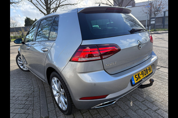 Volkswagen Golf 1.0 TSI 2018 DSG HIGH-LINE LED ACC KEYLESS NAP LUXE ALCANTARA