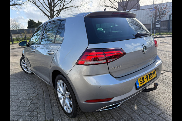 Volkswagen Golf 1.0 TSI 2018 DSG HIGH-LINE LED ACC KEYLESS NAP LUXE ALCANTARA