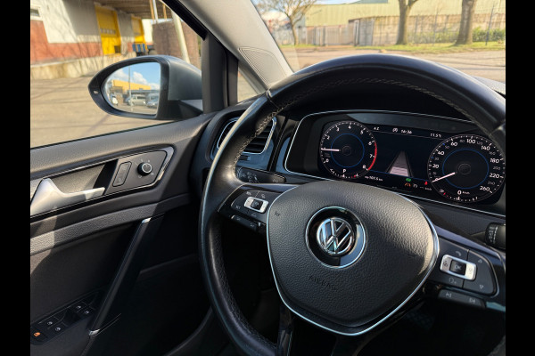 Volkswagen Golf 1.0 TSI 2018 DSG HIGH-LINE LED ACC KEYLESS NAP LUXE ALCANTARA