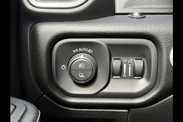 Dodge Ram 1500 3.0 SST 4x4 Crew Cab Sport 420pk | LPG | Panoramadak | Trekhaak |