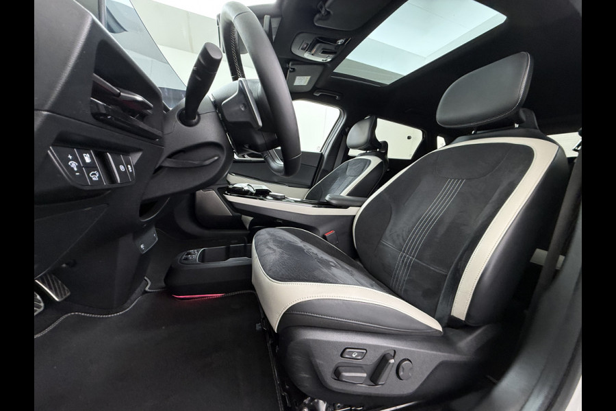 Kia Ev6 GT-Line 77.4kWh SOH 100% Warmtepomp V2L Panorama-schuifdak Meridian-Audio Head-Up Stoel-Massage+Ventilatie Elek.Stoelen+Memory 3 DAB Elek.Achterklep Lmv Lane Assist Privacy Glas Laden tot 240kW 1e Eigenaar Origineel Nederlandse Auto