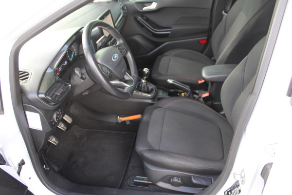 Ford Fiesta 1.0 EcoBoost 100 PK ST-Line | Cruise Control | Climate Control | Voorruitverwarming | DAB | Navigatie | 17 Inch Lichtmetalen Velgen
