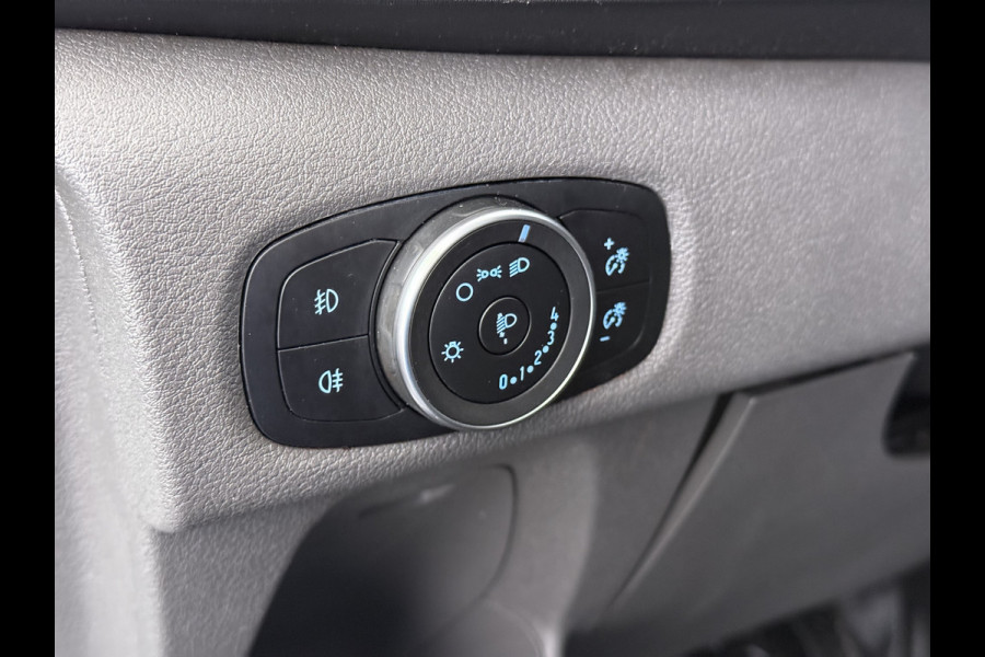 Ford Transit Custom 280 2.0TDCI L1H1 Trend 3-Persoons Trekhaak Airco Cruise Control Bluetooth Pdc Betonplex vloer Wandbetimmering Kasteninbouw Achterdeuren Schuifdeur 1e Eigenaar Euro 6 Origineel Nederlandse Auto