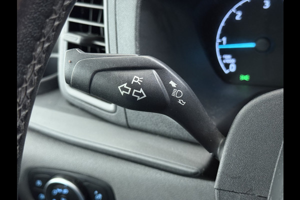 Ford Transit Custom 280 2.0TDCI L1H1 Trend 3-Persoons Trekhaak Airco Cruise Control Bluetooth Pdc Betonplex vloer Wandbetimmering Kasteninbouw Achterdeuren Schuifdeur 1e Eigenaar Euro 6 Origineel Nederlandse Auto