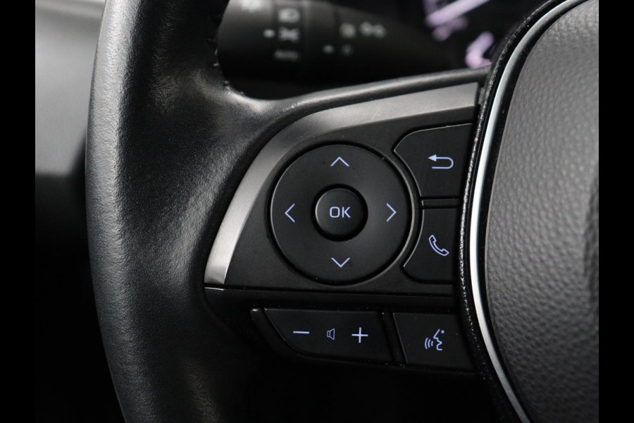 Toyota Corolla 1.8 Hybrid Active | Carplay | Navigatie | Adaptive cruise | Camera | Full LED | DAB | Climate control | Bluetooth
