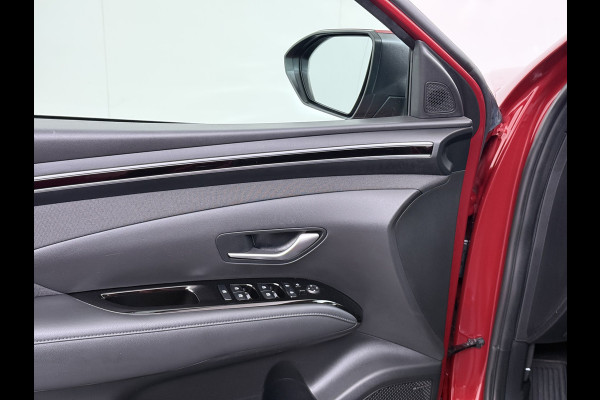 Hyundai Tucson 1.6T-GDI 265PK PHEV Hybrid Autom. 4WD Navi Ecc Camera Adap.Cruise Apple Carplay Android Auto Pdc Comfort Smart Isofix DAB Elek.Achterklep Stoel+Stuurverwarming Led Lmv Keyless Regensensor AWD Origineel Nederlandse Auto Plug In Hybride