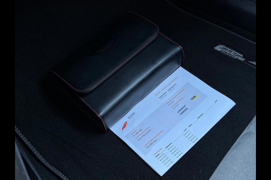 Kia ProCeed 1.0 T-GDi GT-Line, nieuw model, vol opties,panoramadak, leder, trekhaak, parelmoer, 1 e eigenaar, NL auto met nap