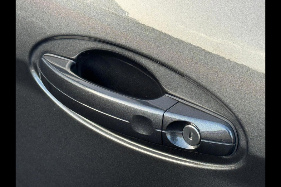 Ford C-MAX 1.5 Titanium Sport 150 pk, achteruitrijcamera, trekhaak, navigatie,stoel -stuurverwarming