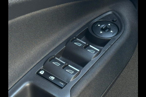 Ford C-MAX 1.5 Titanium Sport 150 pk, achteruitrijcamera, trekhaak, navigatie,stoel -stuurverwarming